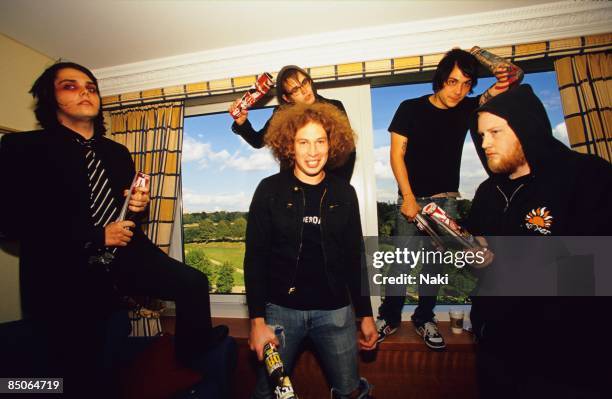 Photo of MY CHEMICAL ROMANCE and Gerard WAY and Ray TORO and Mikey WAY and Frank IERO and Bob BRYAR, L-R: Gerard Way, Ray Toro, Mikey Way , Frank...