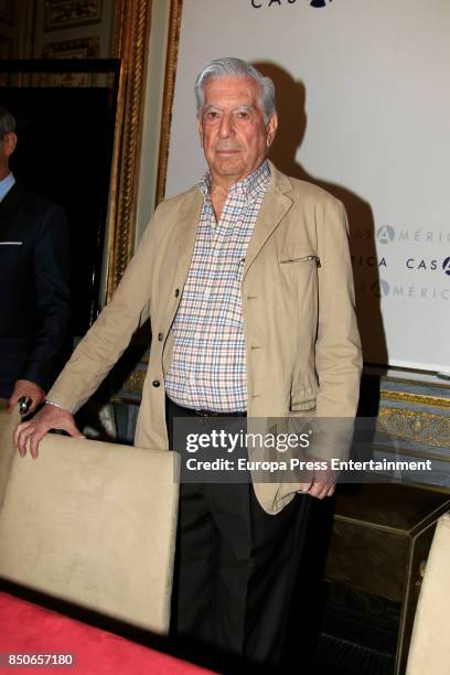 Writer Mario Vargas Llosa attend the 'Conversacion en Princeton' press conference at Casa de America on September 20, 2017 in Madrid, Spain.