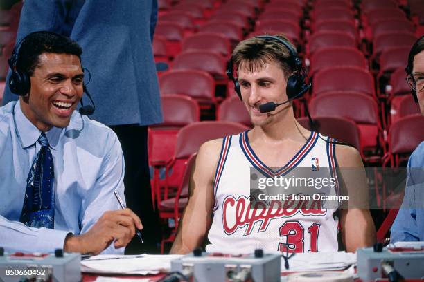 Brent Barry of the Los Angeles Clippers talks with the media before the game against the Sacramento Kings on November 26, 1997 at Los Angeles...