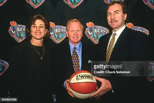 Carol Blazejowski, Richie Adubato and Ernie Grunfeld of the New York Liberty pose for a photo during a press conference at Madison Square Garden in...