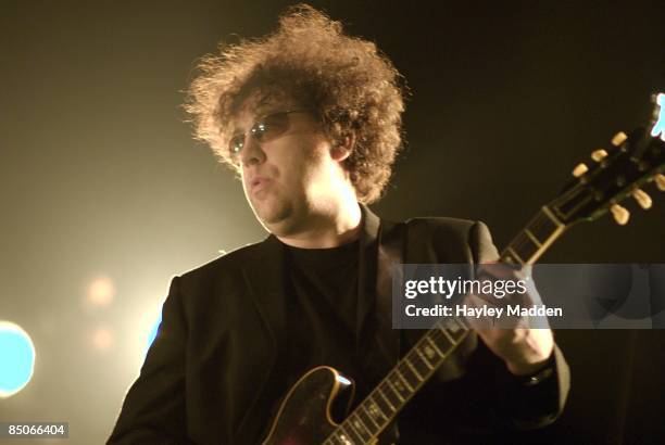 Photo of William REID and JESUS & MARY CHAIN, William Reid performing live onstage