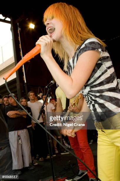 Photo of PARAMORE; Hayley Williams performing live on stage at the Warped Tour 2007