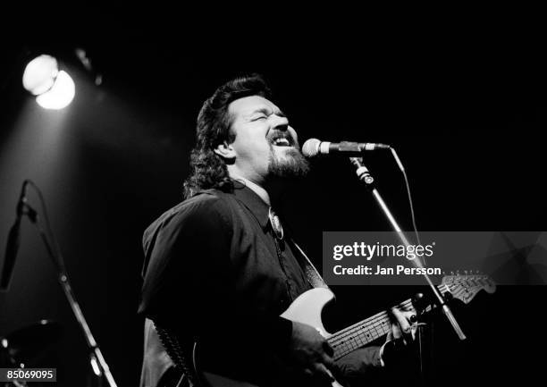 Photo of Omar & The Howlers 2; Kent "Omar" Dykes Copenhagen October 1990
