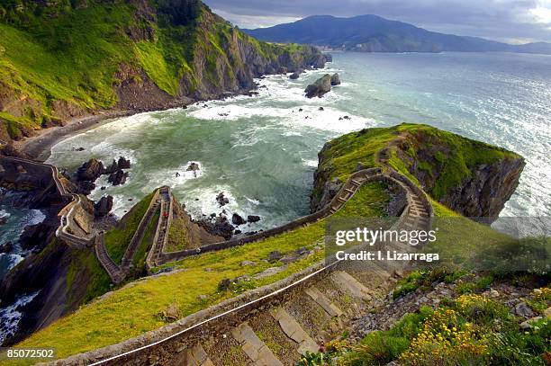 237 steps - gaztelugatxe fotografías e imágenes de stock