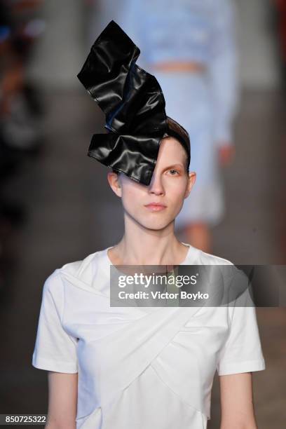 Model walks the runway at the Lucio Vanotti show during Milan Fashion Week Spring/Summer 2018 on September 21, 2017 in Milan, Italy.