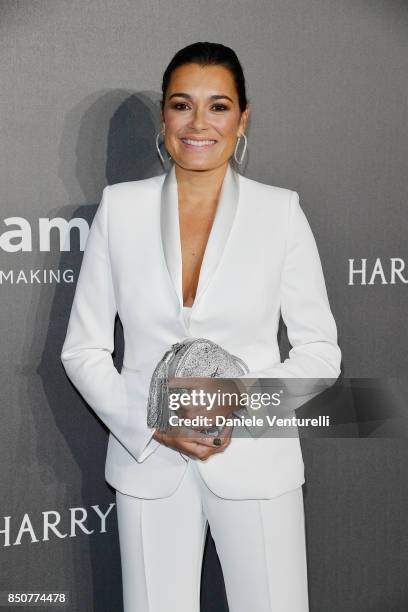 Alena Seredova walks the red carpet of amfAR Gala Milano on September 21, 2017 in Milan, Italy.