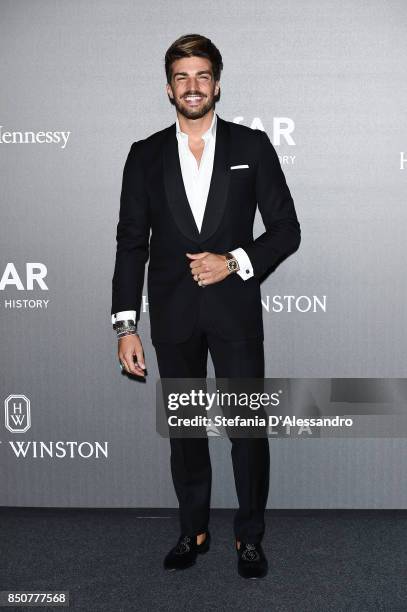 Mariano Di Vaio walks the red carpet of amfAR Gala Milano on September 21, 2017 in Milan, Italy.