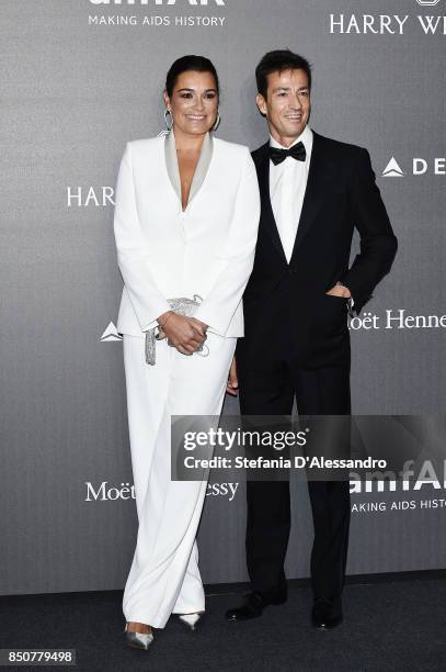 Alena Seredova e Alessandro Nasi walk the red carpet of amfAR Gala Milano on September 21, 2017 in Milan, Italy.