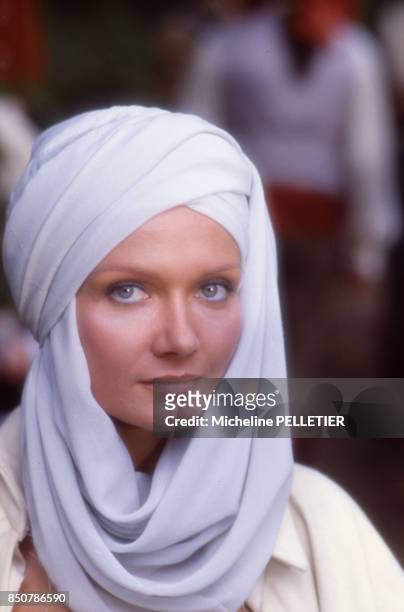 Mimi Coutelier sur le tournage du film 'Liberté, Égalité, Choucroute' réalisé par Jean Yanne en septembre 1984, France.