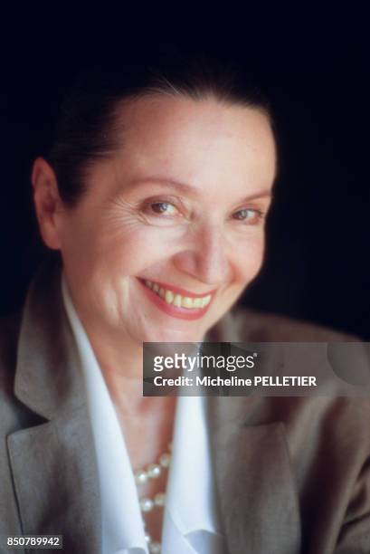 Monique Chaumette chez elle à Paris le 17 avril 1985, France.