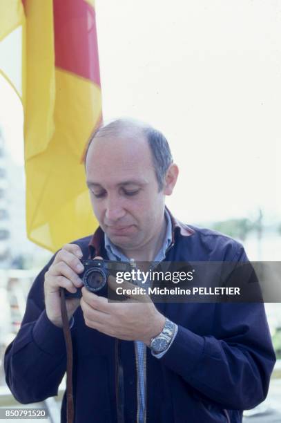 Le photographe Raymond Depardon au Festival de Cannes en mai 1983, France.