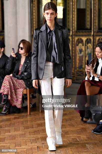 Model walks the runway at the Sharon Wauchob Ready to Wear Spring/Summer 2018 fashion show during London Fashion Week September 2017 on September 19,...