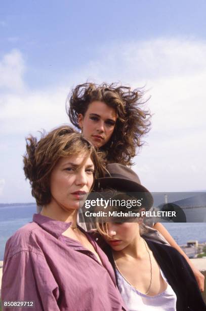 Jane Birkin, Maruschka Detmers et Laure Marsac lors du Festival de Cannes en mai 1984, France.