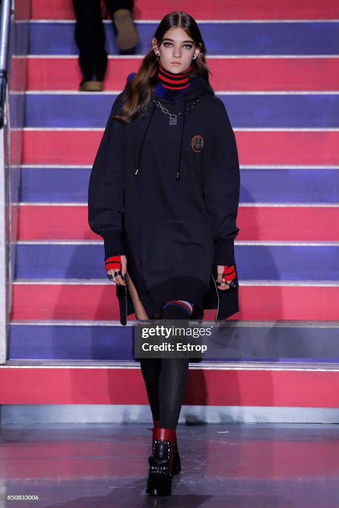 Tommy Hilfiger - Runway - LFW September 2017