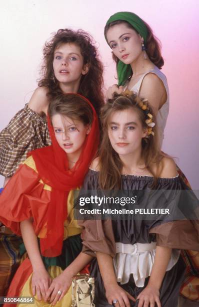 Fanny Bastien, Sophie Duez, Laure Marsac et Emmanuelle Béart, jeunes espoirs du cinéma français à Paris en février 1985, France.