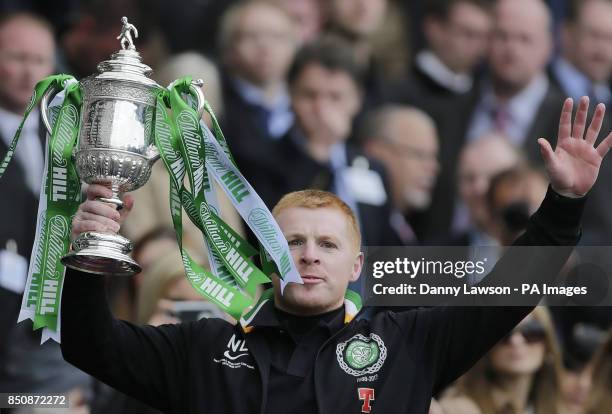 Celtic Manager Neil Lennon lifts the cup after winning the William Hill Scottish Cup Final at Hampden Park, Glasgow.