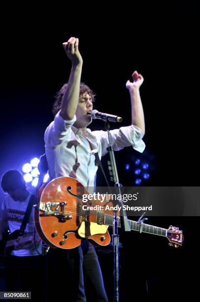 Johnny Razorlight Q 214 Johnny Sheppard Stock Photos, High-Res Pictures, and Images - Getty ...