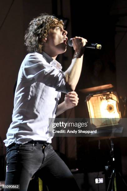 Johnny Razorlight Q 214 Johnny Sheppard Stock Photos, High-Res Pictures, and Images - Getty ...