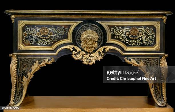 Andre Boulle Chest of drawers. Scale with Metal marquetry and Acanthus leaves. 1680-1700. Paris Louvre Museum.