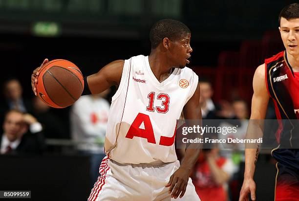 Hollis Price, #13 of AJ Milano in action during the Euroleague Basketball Last 16 Game 4 match between Armani Jeans Milano v Tau Ceramica on February...