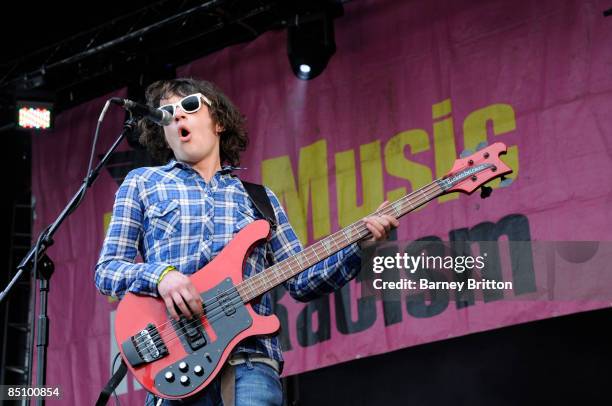 Photo of VIEW and Kieren WEBSTER, Kieren Webster performing on stage at the LMHR Carnival