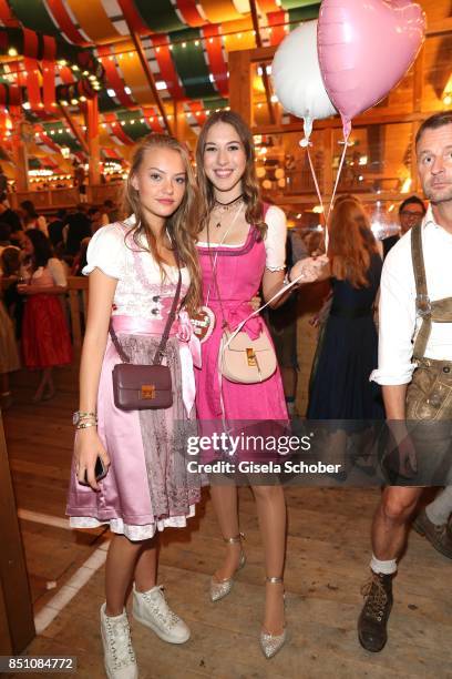 Cheyenne Ochsenknecht and Alana Siegel attend the "Madlwiesn" event during the Oktoberfest at Theresienwiese on September 21, 2017 in Munich, Germany.