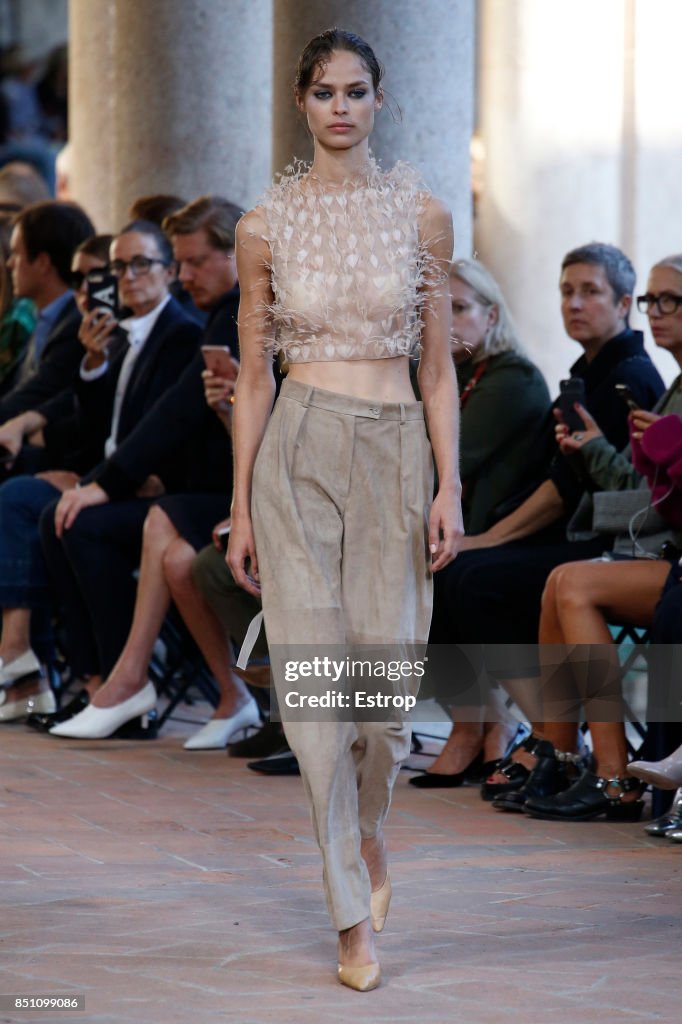 Alberta Ferretti - Runway - Milan Fashion Week Spring/Summer 2018