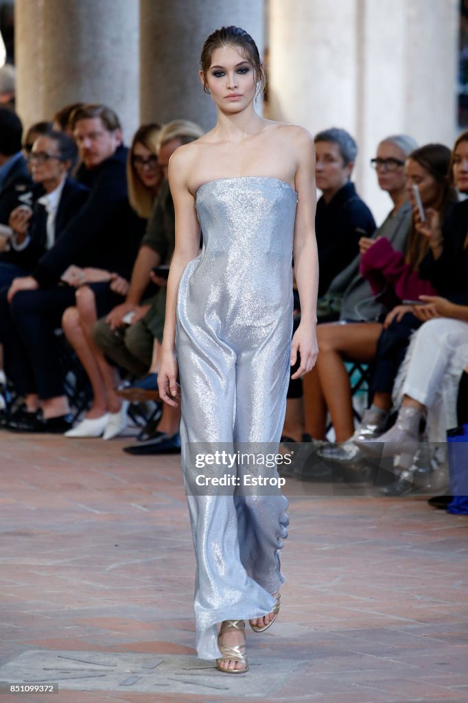 Alberta Ferretti - Runway - Milan Fashion Week Spring/Summer 2018