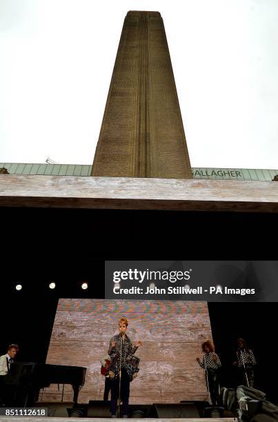 Paloma Faith sings on stage at the start of the agit8 campaign outside the Tate Modern Art gallery, which is a new music-based campaign designed to...