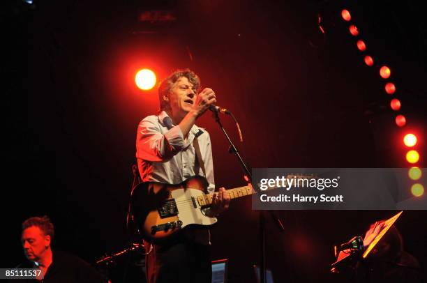 Photo of BLUE NILE and Paul BUCHANAN, Paul Buchanan performing on stage