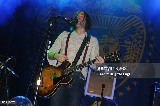 Photo of DANDY WARHOLS and Courtney TAYLOR-TAYLOR, Courtney Taylor Taylor performing on stage