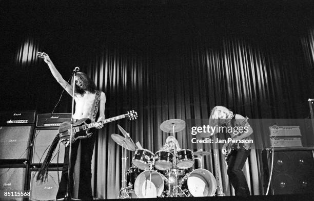 Photo of BLUE CHEER and Dickie PETERSON and Randy Holden and Paul WHALEY; Randy Holden, Paul Whaley, Dickie Peterson performing live onstage