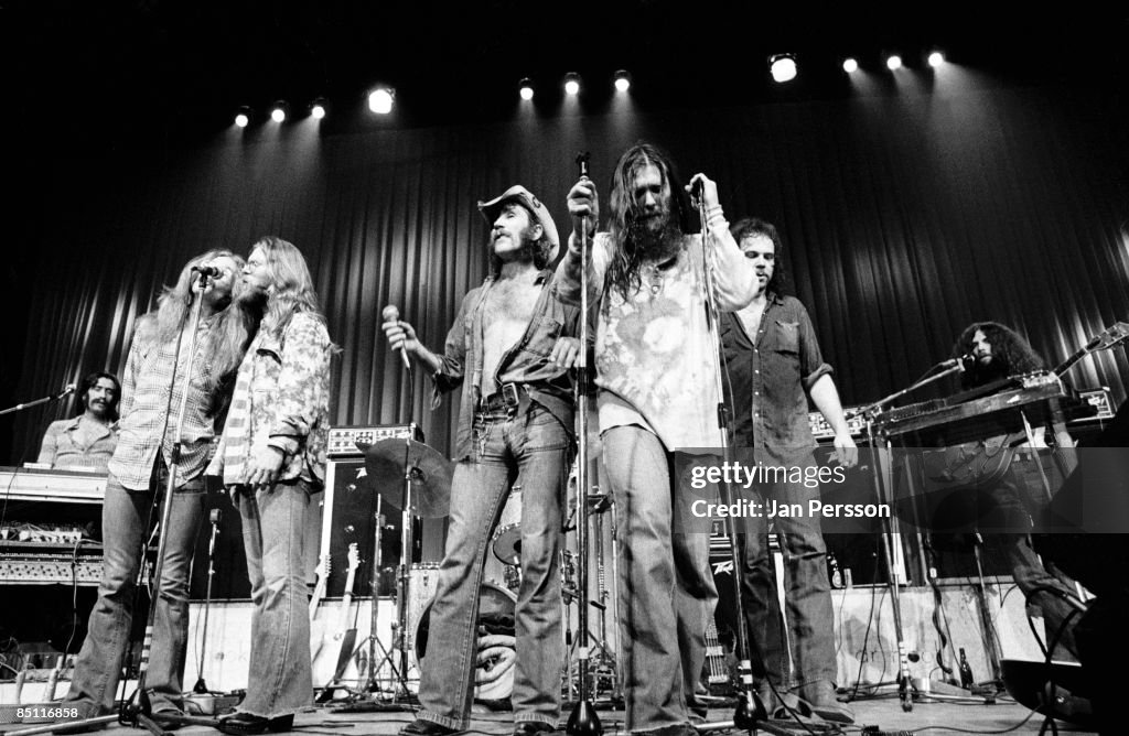 Photo Of DR HOOK And Billy FRANCIS And Rik ELSWIT And Jance GARFAT photo-of-dr-hook-and-billy-francis-and-rik-elswit-and-jance-garfat