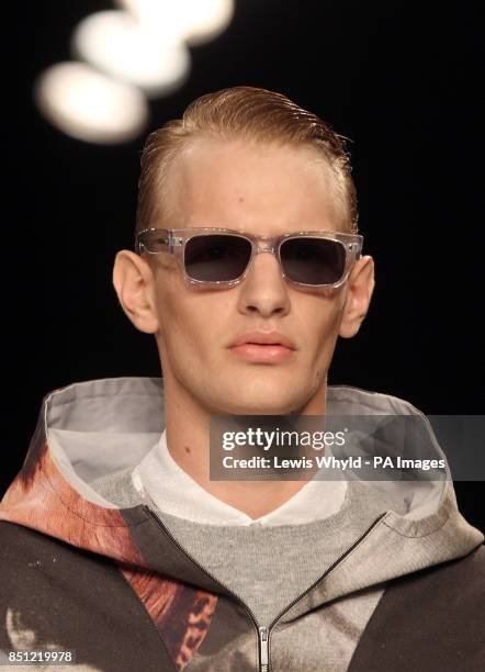 2,390 Richard Nicolls Stock Photos, HighRes Pictures, and Images