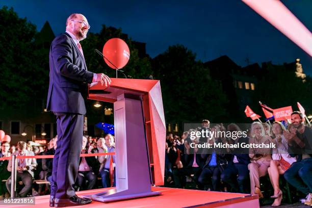 German Social Democrat chancellor candidate Martin Schulz campaigns on September 21, 2017 in Cologne, Germany. Germany will hold federal elections on...