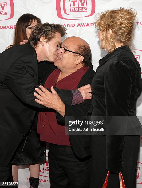 Jeff Conaway, Danny DeVito and Carol Kane