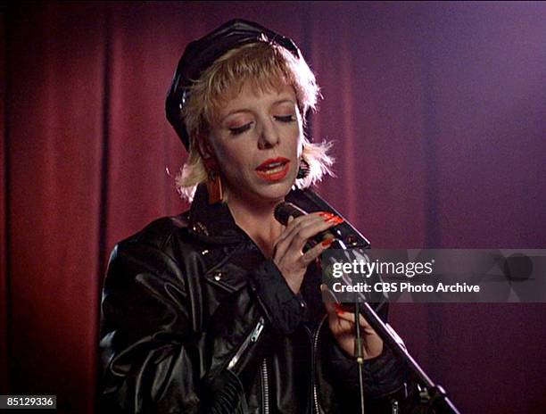 Julee Cruise sings the show's theme song "Falling", from the pilot episode screen grab of the hit television series 'Twin Peaks', 1990.