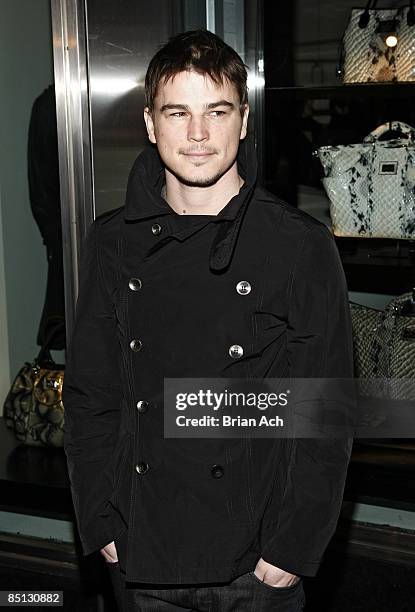 Actor Josh Hartnett sighting on the streets of Manhattan on February 17, 2009 in New York City.