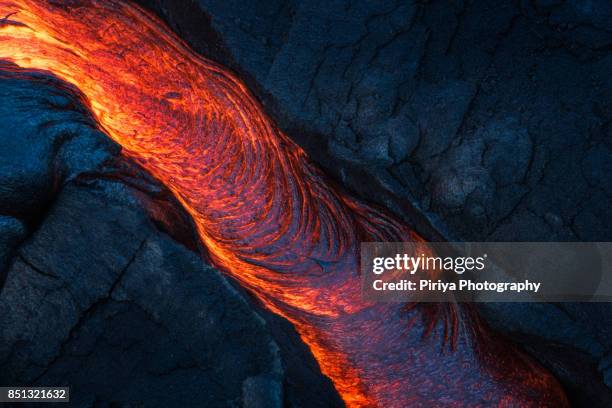 lava in hawaii - hawaii volcanoes nationalpark stock-fotos und bilder