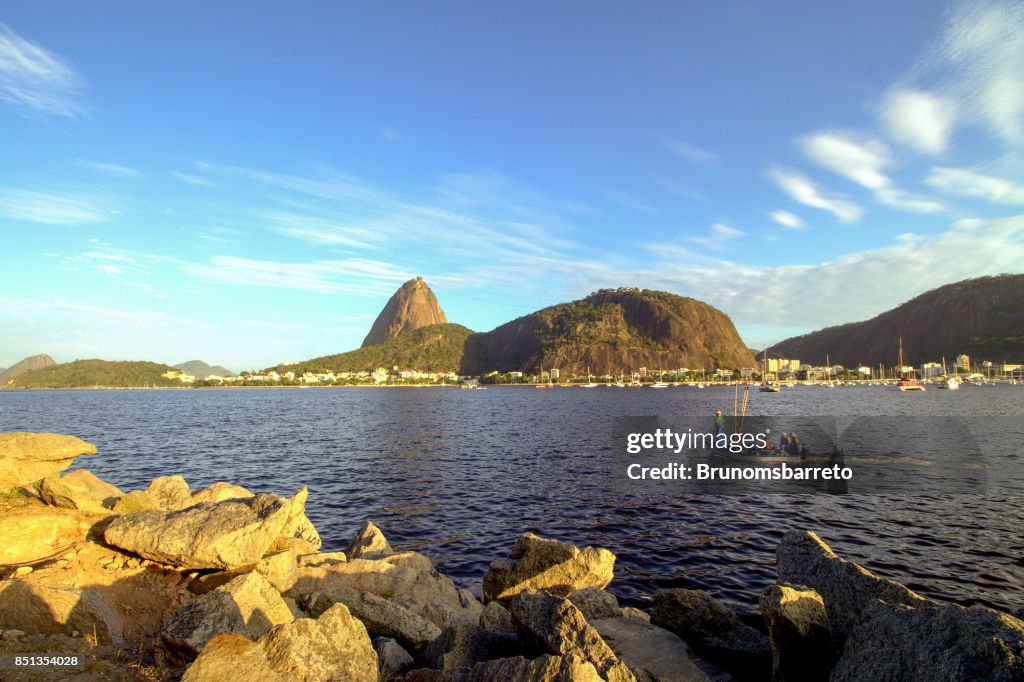 Fishing boat in front of sugar loaf