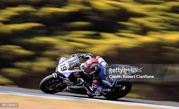 Ben Spies of the USA and the Yamaha World Superbike Team in action during practice qualifying for round one of the Superbike World Championship at...