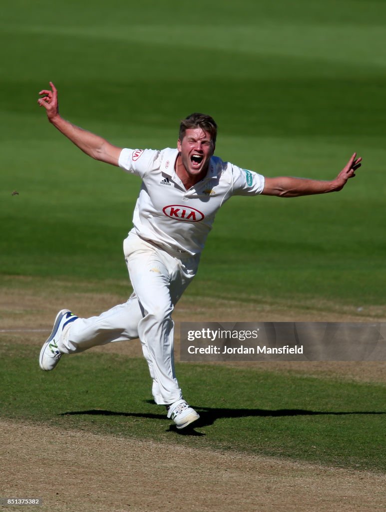 Surrey v Somerset - Specsavers County Championship: Division One