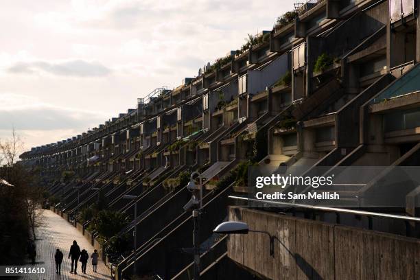 Alexandra Rd 123 Alexandra Road Estate Stock Photos, High-Res Pictures, and Images ...