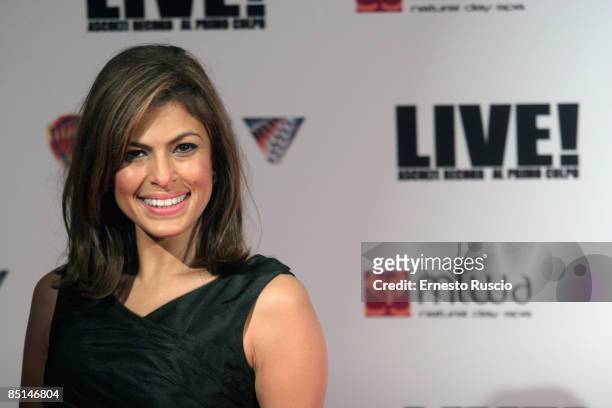 Eva Mendes attends the 'Live!' premiere at the Warner Cinema Moderno on February, 26 2009 in Rome, Italy.