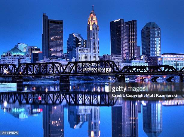 columbus, oh skyline reflected - columbus stock pictures, royalty-free photos & images
