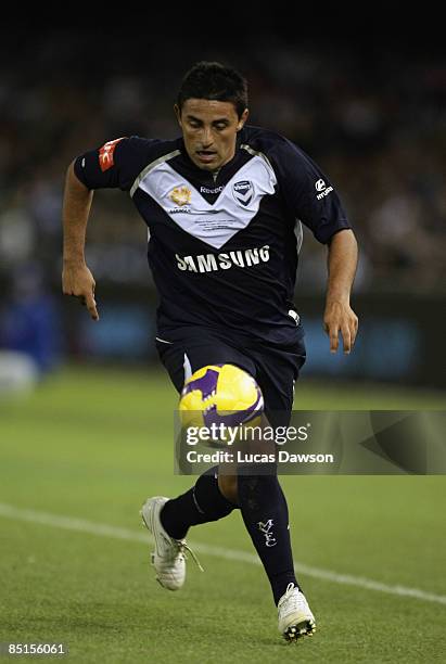 Carlos Hernandez of the Victory in action during the A-League Grand Final match between the Melbourne Victory and Adelaide United at the Telstra Dome...