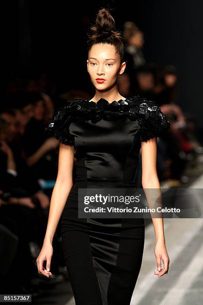 Model Daniela De Jesus walks the runway in the Iceberg show during Milan Fashion Week Womenswear Autumn/Winter 2009 on February 28, 2009 in Milan,...