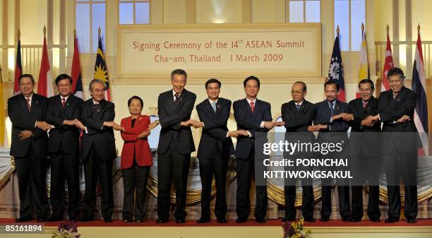 Leaders from the 10-member Association of Southeast Asian Nations Indonesia President Susilo Bambang Yudhoyono, Laos Prime Minister Bouasone...