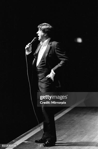 Jimmy Tarbuck at Bournemouth Winter Gardens, where he is appearing in a Summer Show, 13th July 1984.