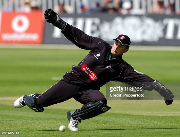 steve-rhodes-of-worcestershire-in-action-during-the-norwich-union-league-match-between-kent.jpg